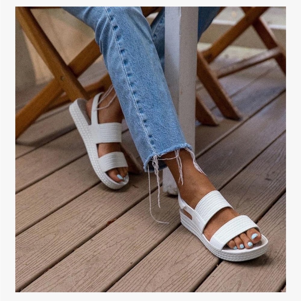 Reef sandals - waterproof, like new, Size 8 - Picture 3 of 7